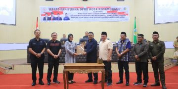 Tatong Bara Hadiri Rapat Paripurna LKPJ Tahun 2022 dan Penetapan Ranperda Perizinan Berusaha