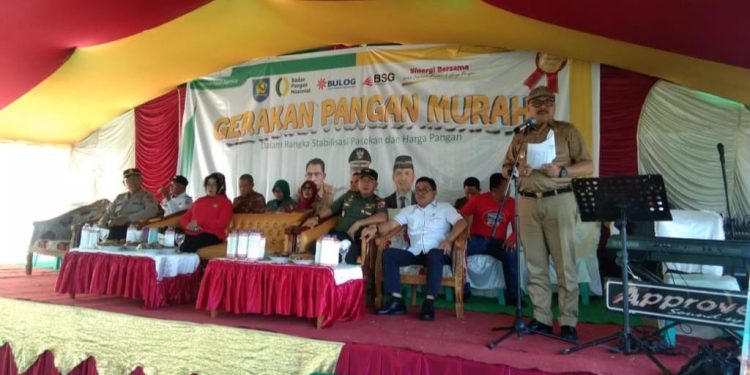 Bupati Limi Mokodompit Buka Gerakan Pangan Murah di Dumoga Tengah