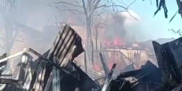 Si Jago Merah Lalap Enam Rumah di Kelurahan Kotamobagu