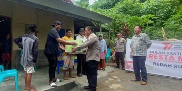 Polresta Manado Resmikan Hasil Bedah Rumah dan Serahkan Bansos Hari Bhayangkara ke-77