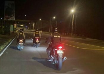 Cegah Balap Liar, Samapta Polresta Manado Lakukan Patroli Presisi Malam Hari di Ringroad