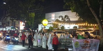 Polisi Kawal Pawai Malam Takbiran Idul Adha 1444 H di Kota Bitung