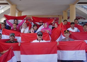 Semarak HUT RI ke-78, Pemkab Bolmong bagikan 10 Juta Bendera