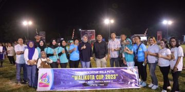 Tatong Bara Buka Turnamen Wali Kota Cup Sepak Bola Putri se-BMR