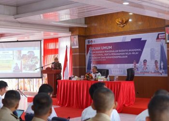 Bawa Materi Daya Saing, Tatong Bara Beri Kuliah Umum di Kampus IPDN Sulut