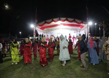 Tatong Bara Hadiri Malam Grand Final Lomba Tarian Dana-dana