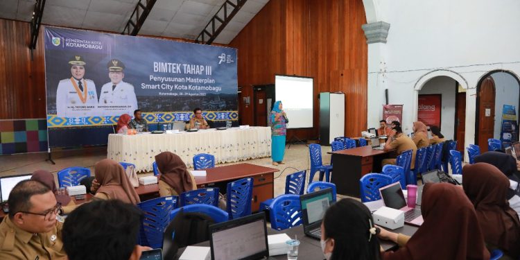 Diskominfo Kotamobagu Gelar Bimtek Smart City Tahap Tiga