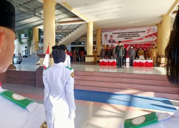 Bupati Limi Mokodompit Kukuhkan 36 Paskibraka Kabupaten Bolmong Tahun 2023
