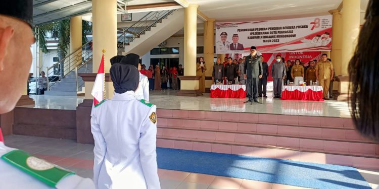 Bupati Limi Mokodompit Kukuhkan 36 Paskibraka Kabupaten Bolmong Tahun 2023