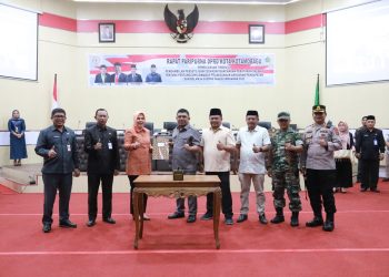 Tatong Bara Hadiri Rapat Paripurna Persetujuan Ranperda Pertanggungjawaban Pelaksanaan APBD Tahun 2022