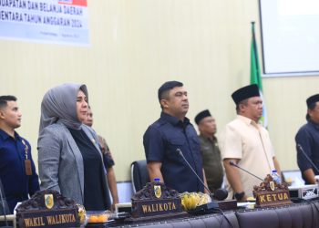 Tatong Bara Sampaikan Ranperda Pajak dan Retribusi Daerah serta Rancangan KUA dan PPAS