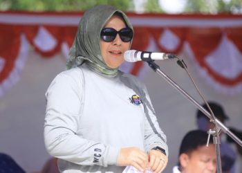 Peringatan WCD, Tatong Bara Ikut Bersih-bersih Sampah