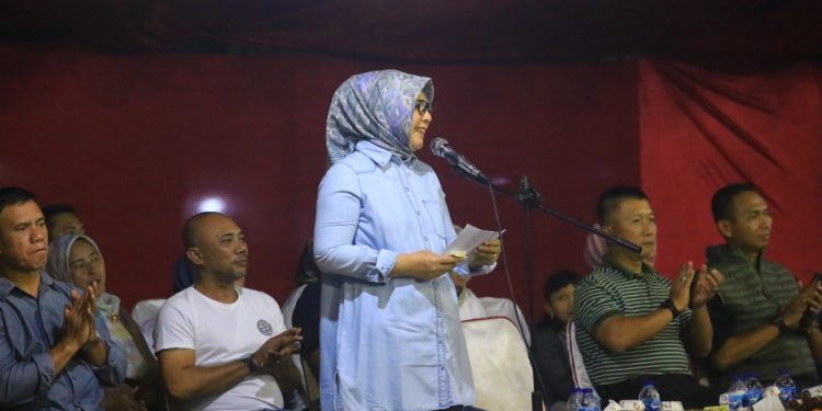 Tatong Bara Buka Turnamen Volly Ball Putra-Putri Piala Ketua KONI dan Ketua PBVSI