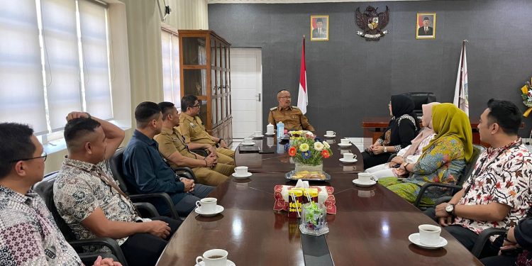 Wali Kota dan Pihak Bank SulutGo Bahas Terkait Pembangunan Ekonomi