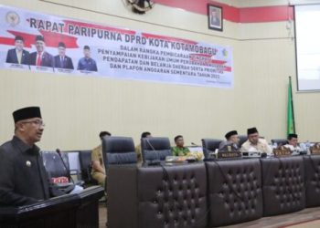 Awali Tugas, Wali Kota Asripan Nani Hadiri Paripurna Penyampaian KUA PPAS 2023