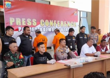 Polres Bolmut saat menggelar Konferensi Pers terkait pengungkapan kasus di Bigo Selatan