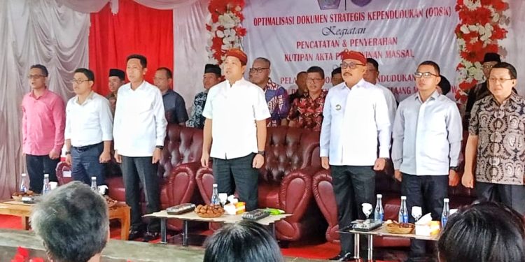Limi Mokodompit Dampingi Steven Kandouw dalam Kegiatan di Dumoga