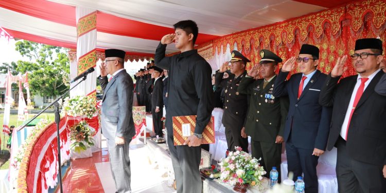 Irup Peringatan Hari Pahlawan Tahun 2023, Asripan Nani Bacakan Amanat Mensos RI