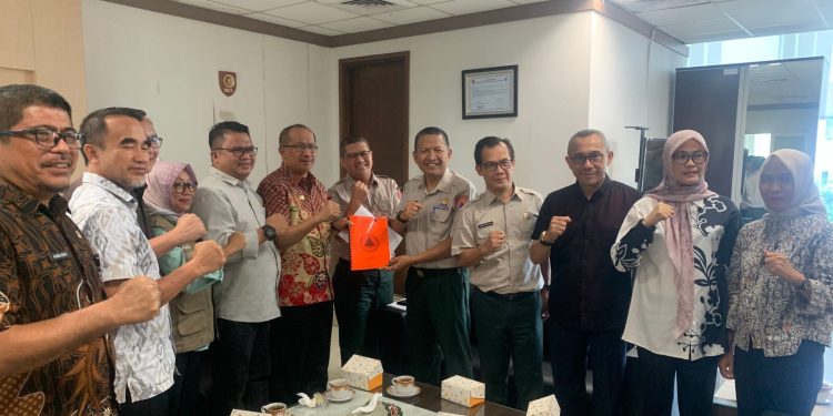 Siaga Kebencanaan, Asripan Nani Serahkan Proposal Usulan Bantuan dan Peralatan ke BNPB