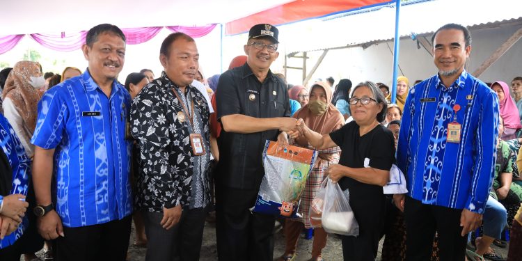 Gandeng Perum Bulog, Pemkot Kotamobagu Gelar Operasi Pasar Murah