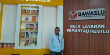 Foto : Ketua Bawaslu Bolmut, Abd. Muin Wengkeng, S.Hut