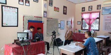 Disdukcapil Rekam e-KTP di SMA Negeri 1 Kotamobagu