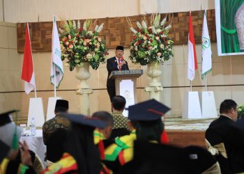 Pj Wali Kota Kotamobagu Asripan Nani Hadiri Wisuda Angkatan Pertama IAIK