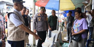 Didampingi Kapolres, Pj Wali Kota Kotamobagu Pantau Stok dan Harga Bapok di Sejumlah Pasar