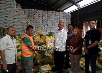 Pastikan Ketersediaan Stok Pangan Jelang Ramadhan, Asripan Nani Kunjungi Gudang Bulog