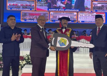 Momentum Dies Natalis ke 68, Pemkot Kotamobagu Hibahkan Bantuan Bus ke IPDN Jatinangor