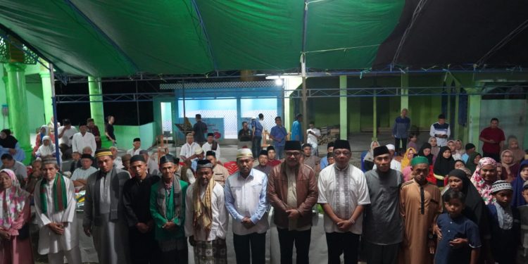Ratusan Masyarakat Hadiri Safari Ramadan Pemkab Bolmong di Kosio Timur