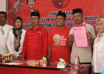 Kembalikan Berkas Pendaftaran Balon Bupati Buteng, La Andi Berpeluang Besar Dapatkan PDI-P