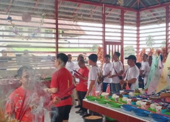 Wujud Penghormatan Leluhur, Etnis Tionghoa Kotamobagu Gelar Ceng Beng