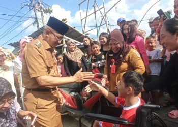 Hadiri Perayaan Ketupat, Asripan Nani Disambut Hangat Masyarakat Desa Moyag Todulan