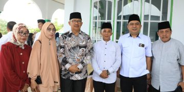 Ketua DPRD Kotamobagu Hadiri Perayaan Ketupat dan Halal Bihalal di Kelurahan Gogagoman dan Genggulang