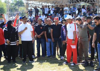 Dilepas Asripan Nani, Lomba Gerak Jalan Tingkat SD dan SMP se Kotamobagu Diikuti 86 Regu