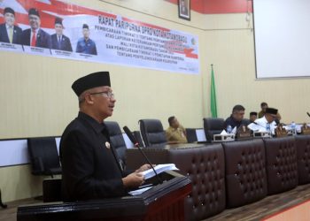 Hadiri Rapat Paripurna DPRD, Asripan Nani Apresiasi Pansus LKPJ
