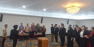 Lantik 12 Anggota Panwascam Pilkada 2024, Yunita: Jaga Integritas dan Independensi