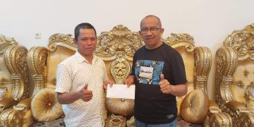 Penjabat Wali Kota Kotamobagu Asripan Nani Apresiasi Jiwa Nasionalis Seorang Petugas Kebersihan