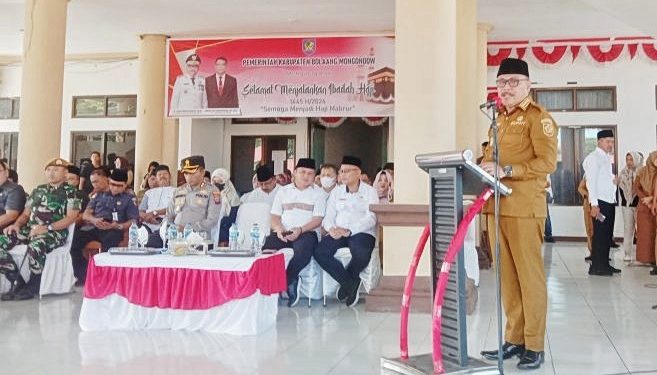Bupati Limi Resmi Melepas Keberangkatan 78 Jamaah Calon Haji