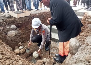 Letakkan Batu Pertama, Irjen Pol Yudhiawan Ajak Seluruh Komponen Awasi Proses Pekerjaan Mako Polres Kotamobagu