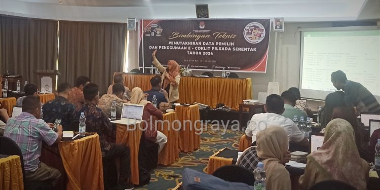 Jelang Tahapan Coklit, PPK dan PPS se Kotamobagu Dibekali Bimtek Pemutakhiran Data Pemilih