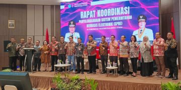 Dibuka Gubernur Sulut, Kepala Dinas Kominfo Kotamobagu Hadiri Rakor SPBE