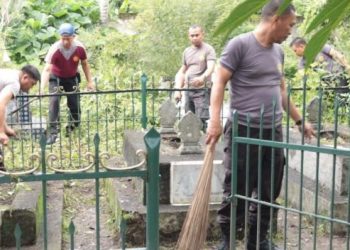 Makam A.P Mokoginta Diziarahi Polres Kotamobagu, Keluarga Besar Sampaikan Terima Kasih