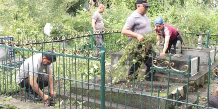 Pegiat Sejarah dan Budaya Bolmong Apresiasi Baksos Polres Kotamobagu di Makam A.P Mokoginta