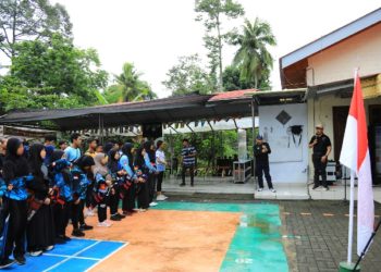 Asripan Nani Apresiasi Lomba Panahan Sanggar Bobakidan BMR