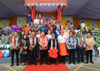 Bersama Wagub Sulut, Asripan Nani Hadiri 120 Tahun Pekabaran Injil GMIBM dan HUT ke – 74 GMIBM Bersinode