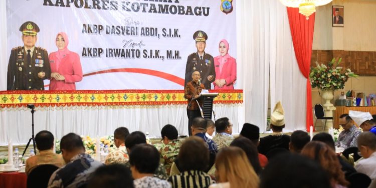 Asripan Nani Hadiri Kenal-Pamit Kapolres Kotamobagu
