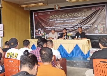 Buka Media Gathering, Ketua KPU Boltim Ajak Insan Pers Turut Sukseskan Seluruh Tahapan Pilkada 2024