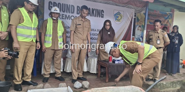 Tingkatkan Kualitas Pendidikan, Asripan Nani Letakkan Batu Pertama Pembangunan Sarpras TK Mawar Sari